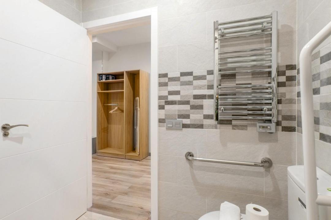 1 Bedroom 1 Bathroom Furnished - Justicia - Cozy - Mintystay Мадрид Экстерьер фото